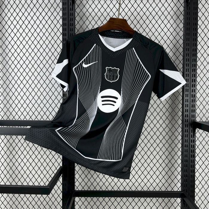 Barcelona Black and White Special Edition