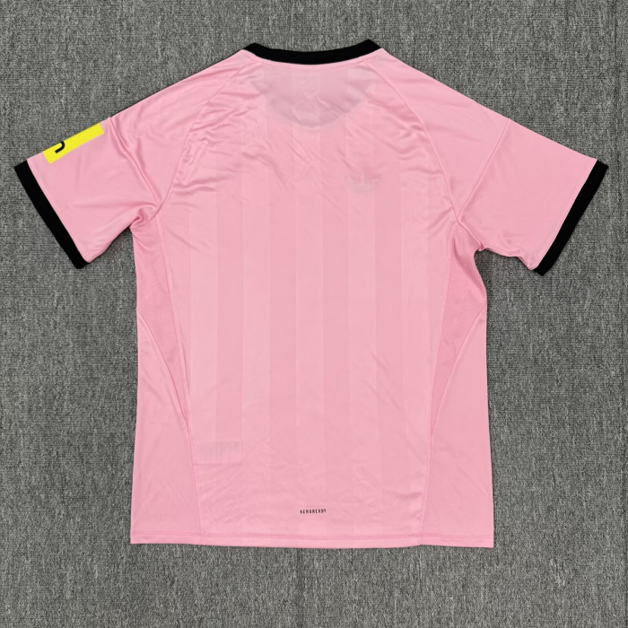 Newcastle United 25/26 Goalkeeper Kit