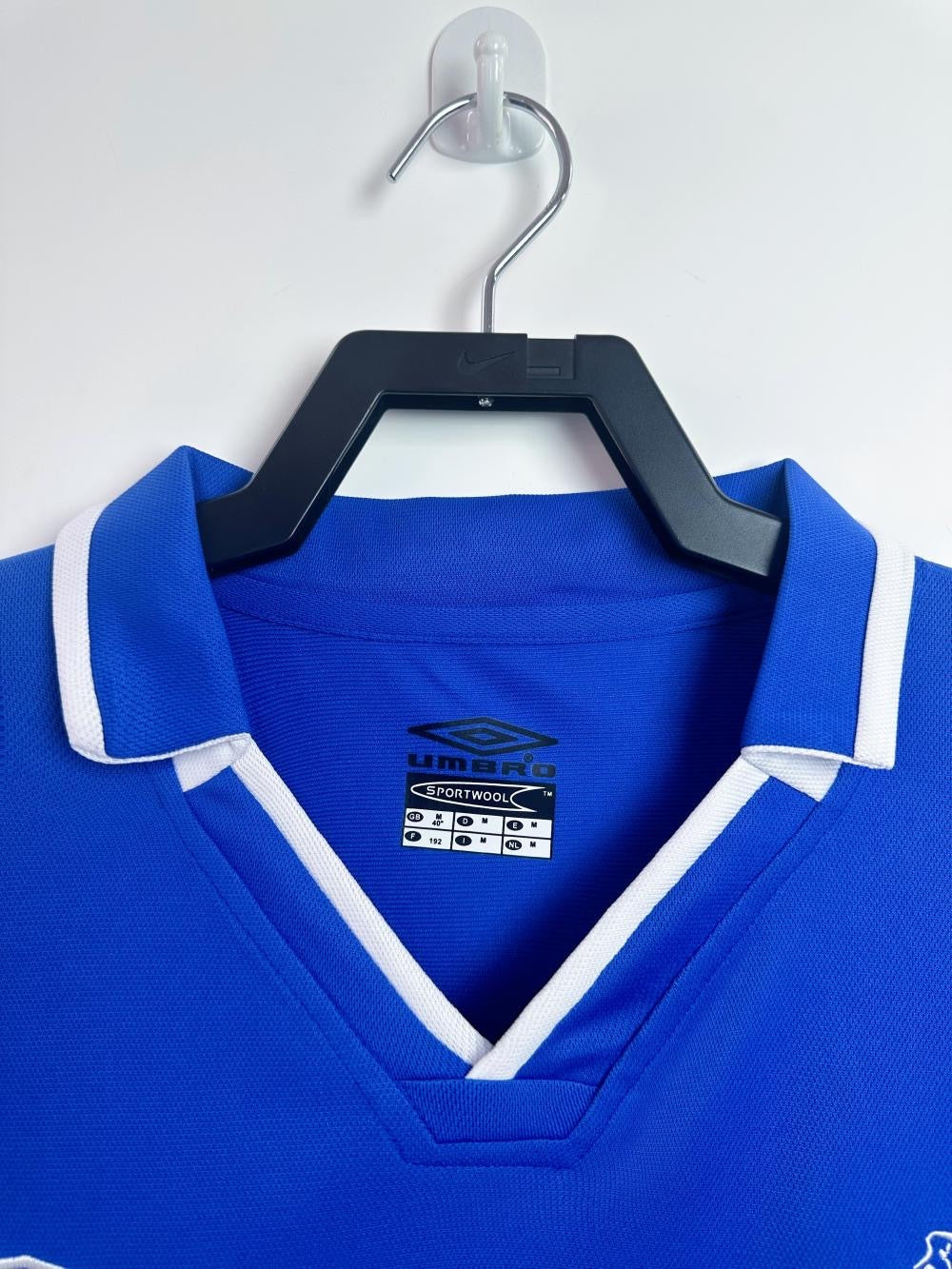 Chelsea 01/02 Home Retro Kit