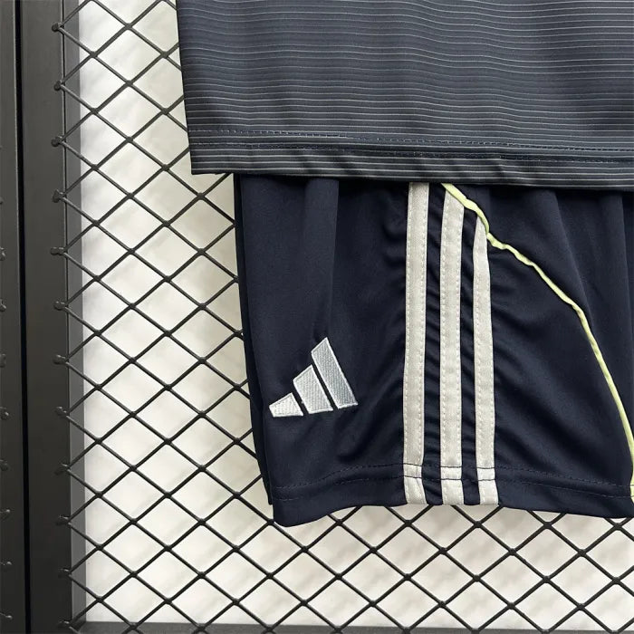 Real Madrid 25/26 Away Kids Suit
