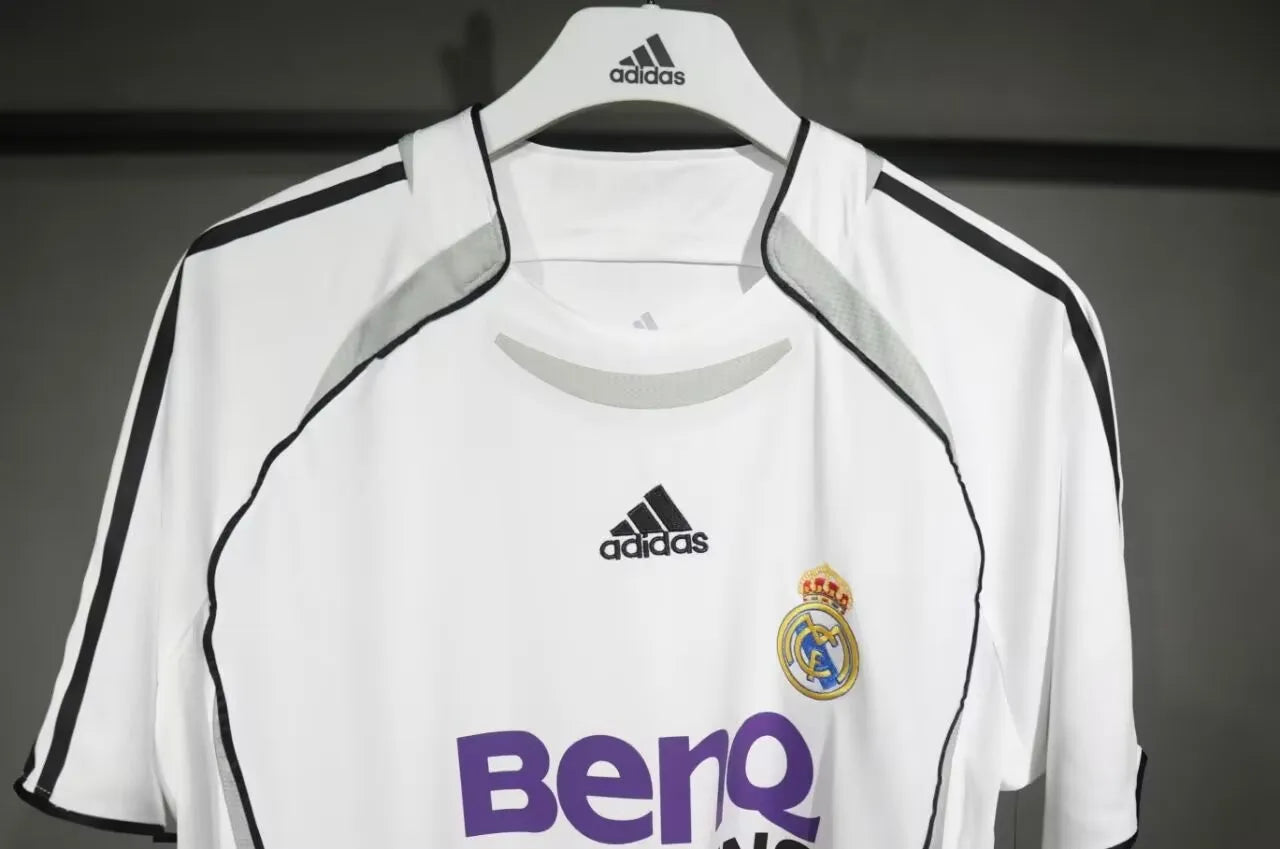 Real Madrid 2006/07 Retro Kit