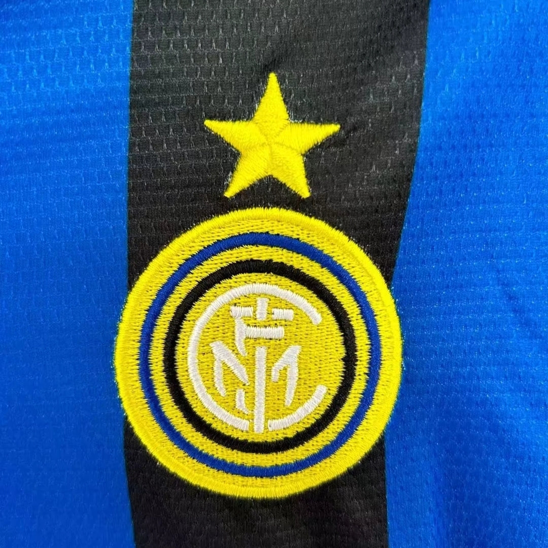 Inter Milan 98/99 Home Retro kit