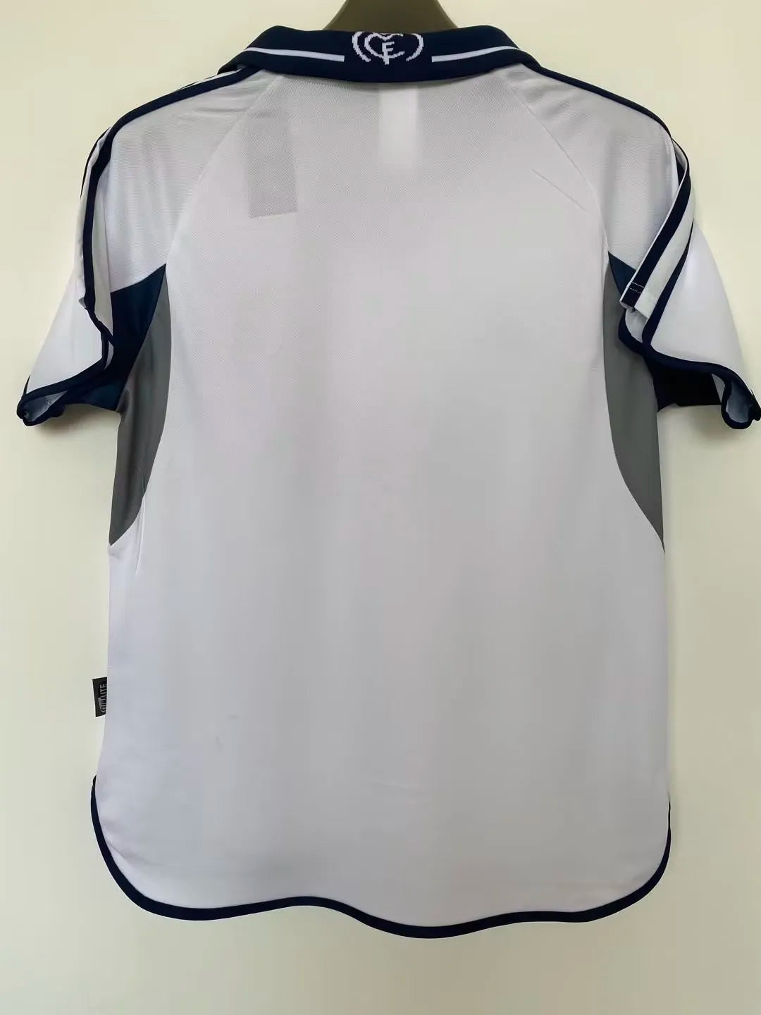 Real Madrid 2000/01 Retro Kit