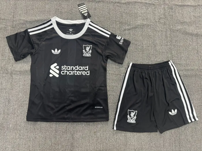 Liverpool 25/26 Goalkeeper Kids Suit
