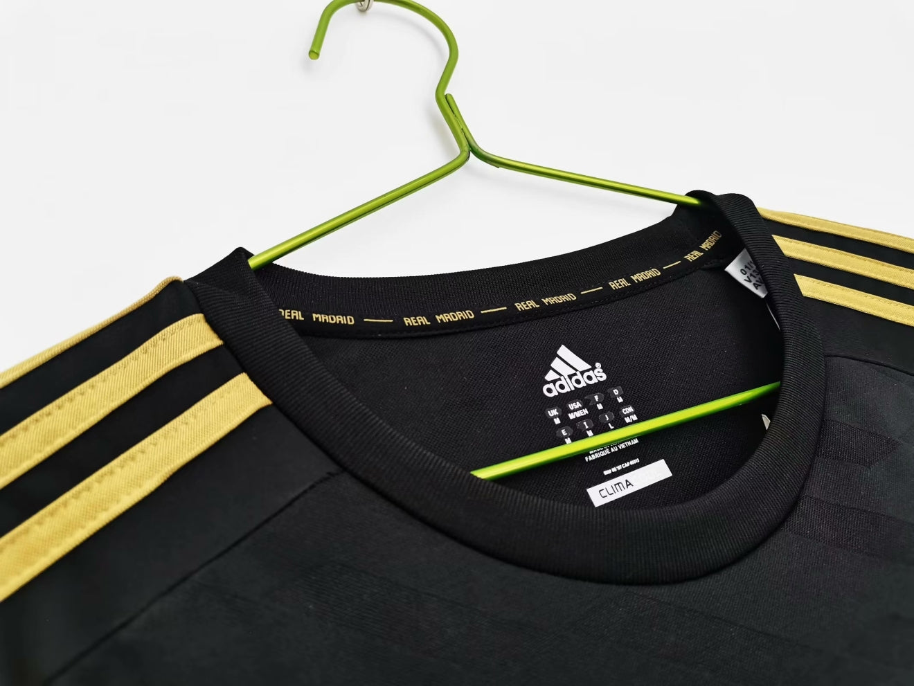 Real Madrid 2011/12 Away Retro Kit