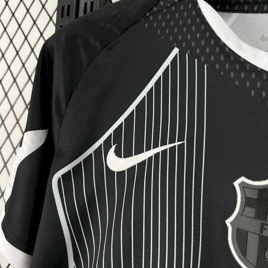 Barcelona Black and White Special Edition