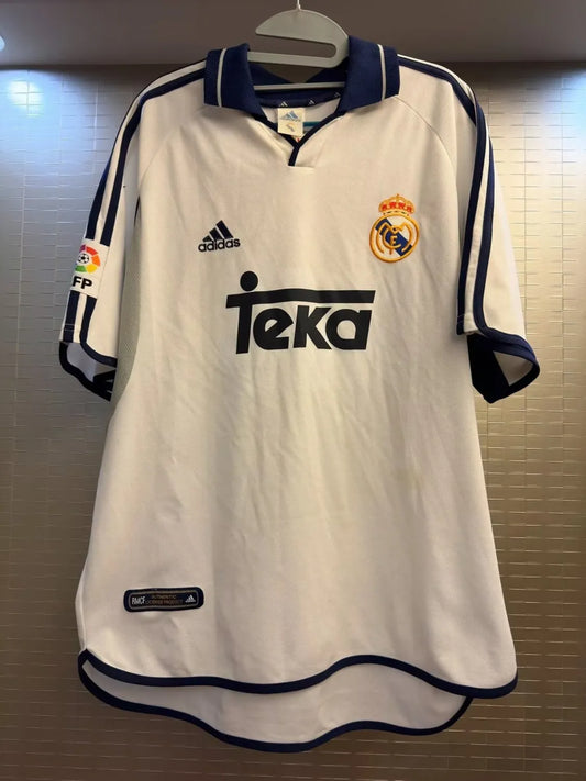 Real Madrid 2000/01 Retro Kit