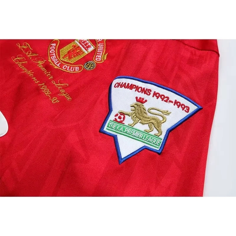 Manchester united 1992/94 Retro Kit (Kopi)