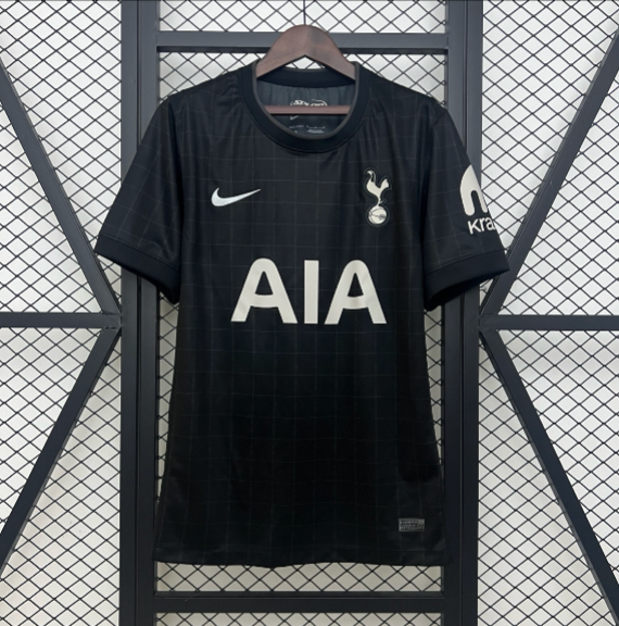 Tottenham 25/26 Away kit