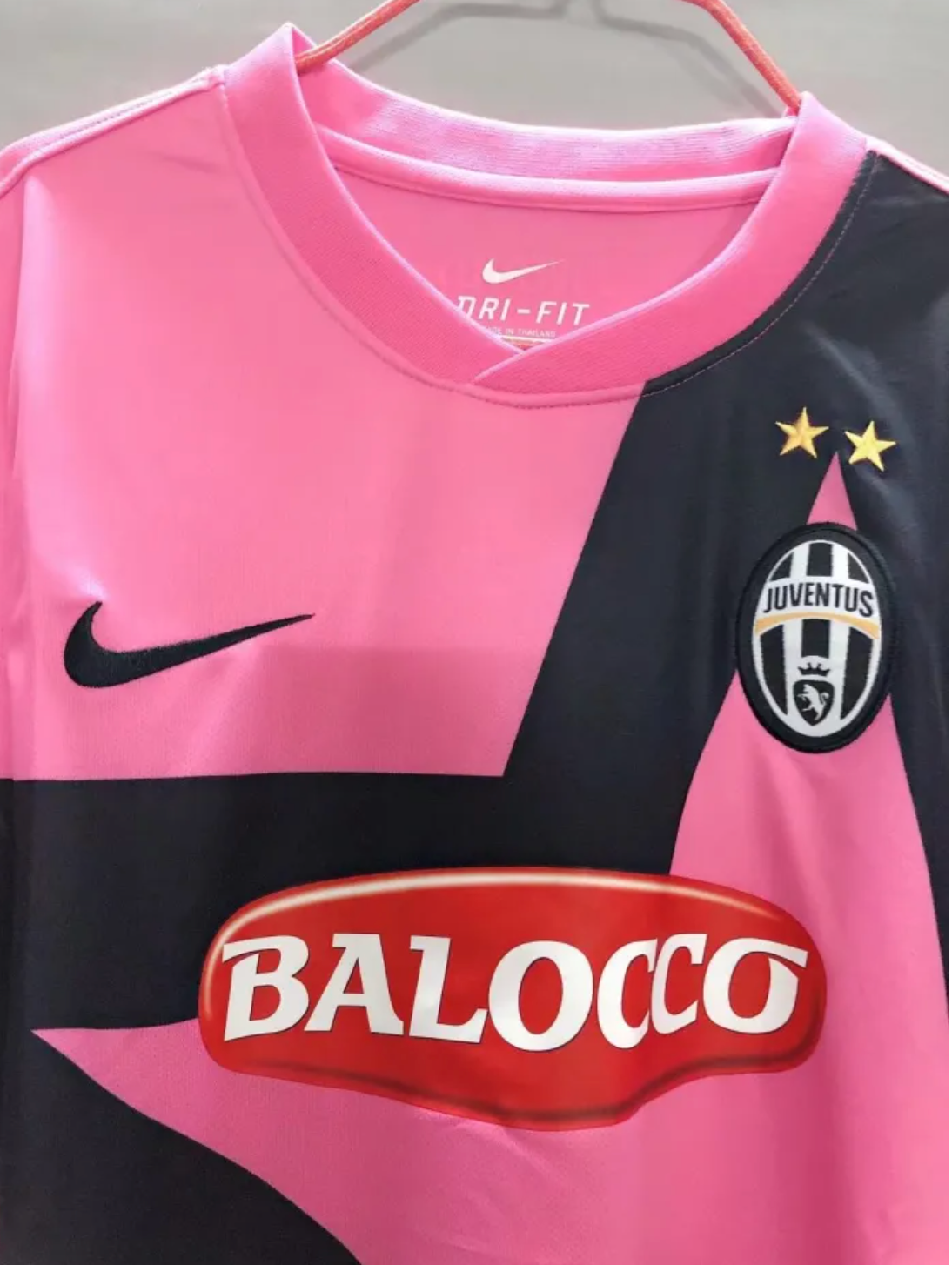 Juventus Away Retro Jersey 2011/12