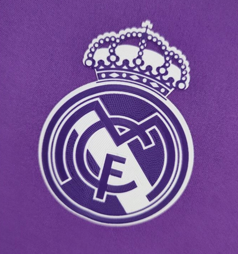 Real Madrid 16/17 Away Retro Kit