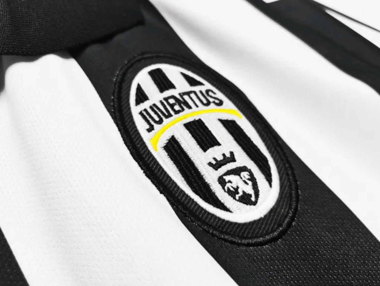 Juventus Home Retro Jersey 2014/15
