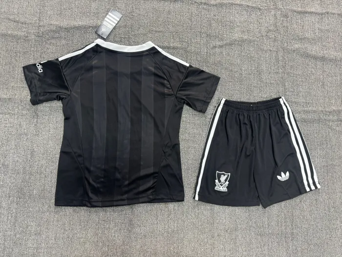 Liverpool 25/26 Goalkeeper Kids Suit