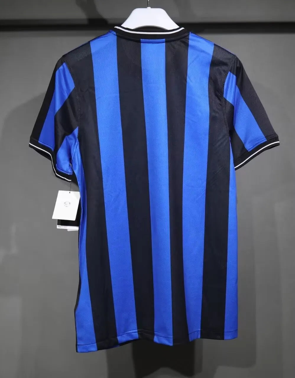Inter Milan 2009/10 Retro Kit