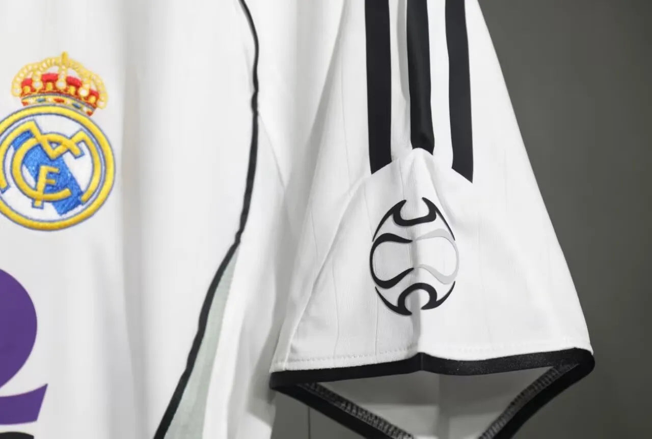 Real Madrid 2006/07 Retro Kit